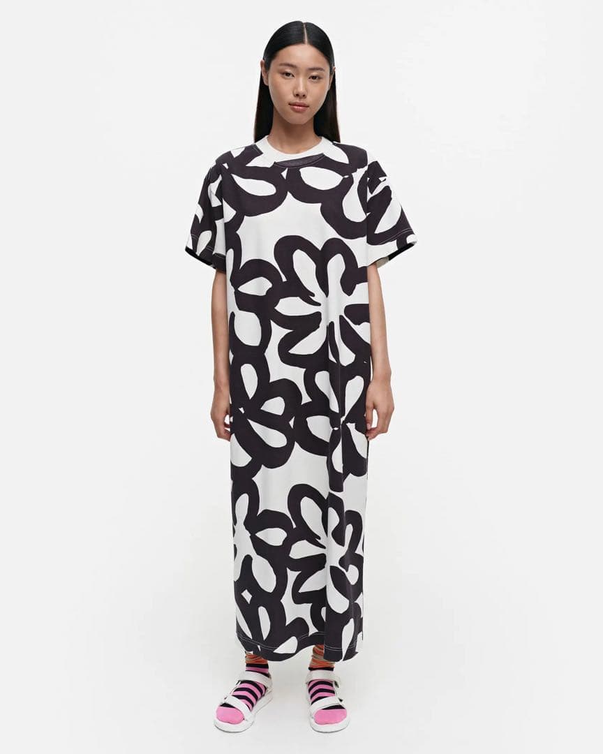 ブルマリンblumarine スツール四角キューブ花模様