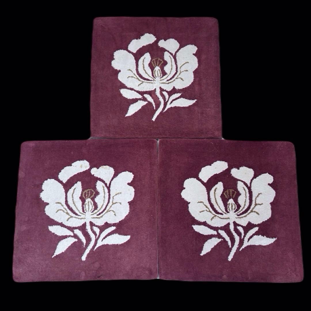 鍋島緞通 新鍋島 吉島敷物 座布団 牡丹B-1 茜地　-349-