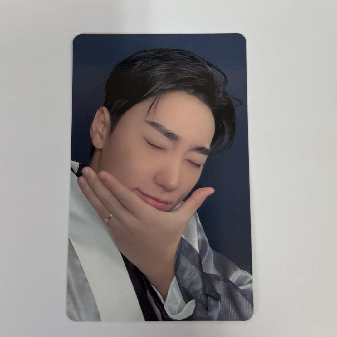 ATEEZ アチズSAN サン ユニバ 特典トレカ - メルカリ