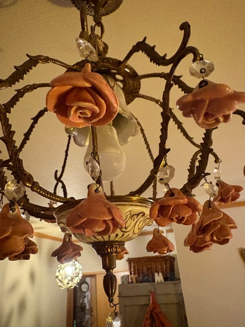 フランス　アンティーク　シャンデリア　花　薔薇　ピンク　陶器