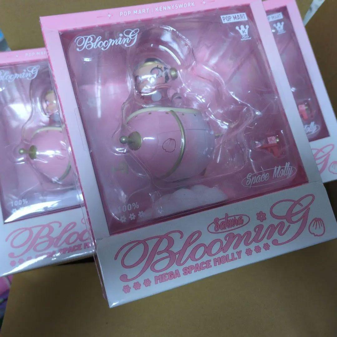 POPMART　MEGA SPACE MOLLY 100%