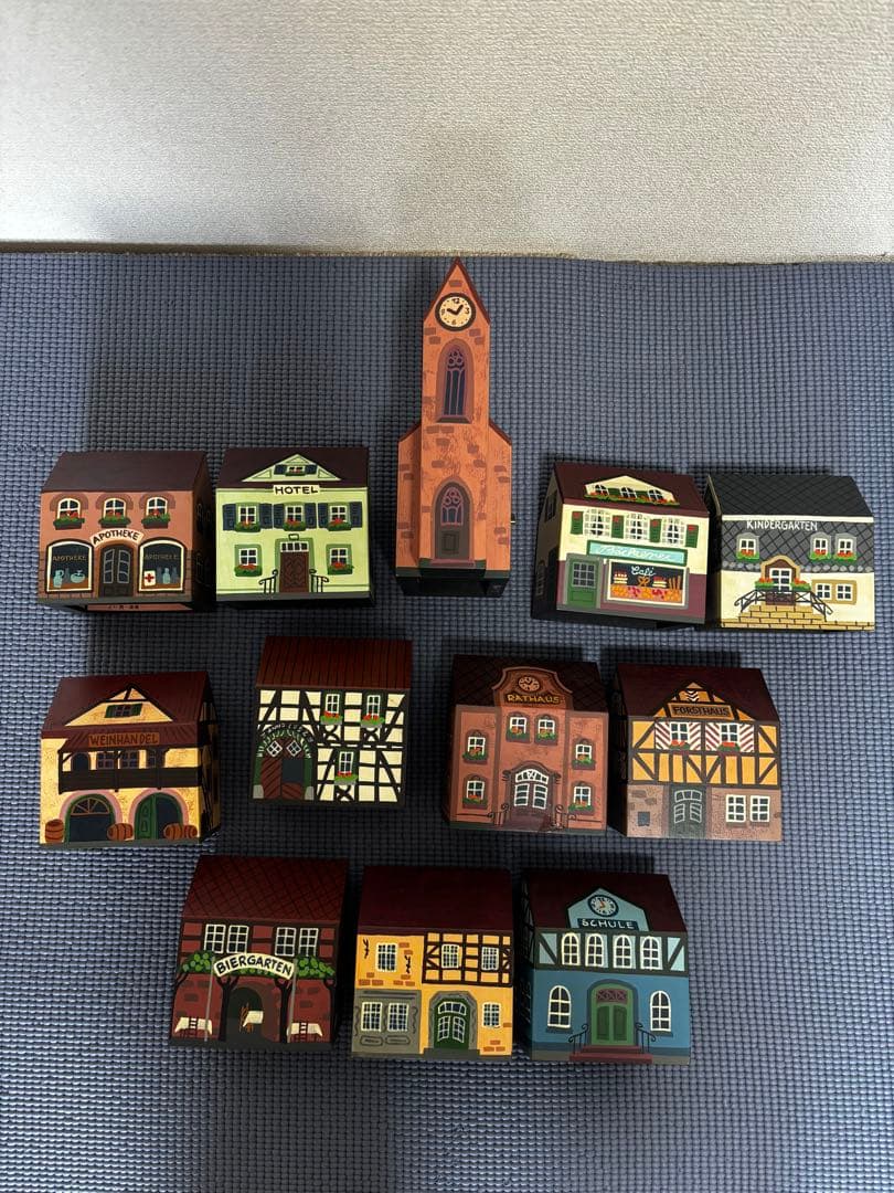 値下　半額以下ドイツ街並み手書オルゴールコレクション12個セット限定100セット