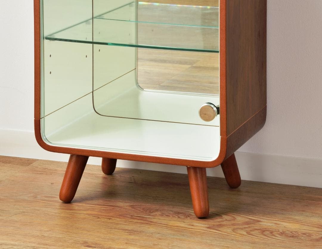 角が丸いデザイン☆３段ブラウン☆コレクションケース 脚付き