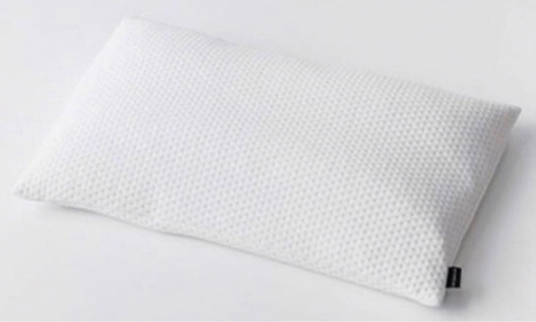 新品未使用　キュアレ　枕