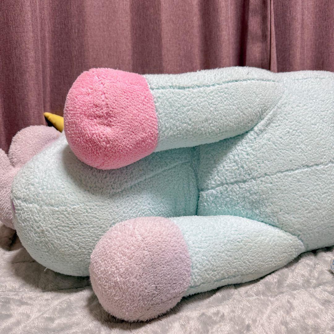 キキララ］ユニコーン巨大ぬいぐるみ - メルカリ