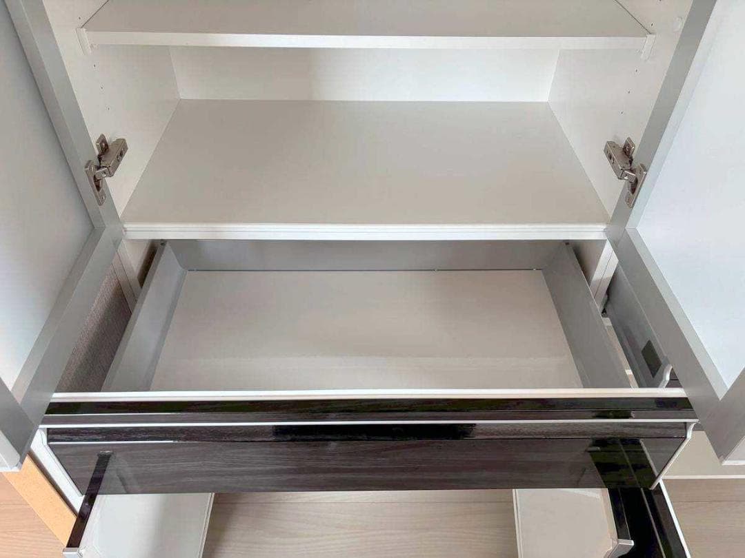 タカラスタンダード / W1650×H2295 / カップボード / ホーロー扉