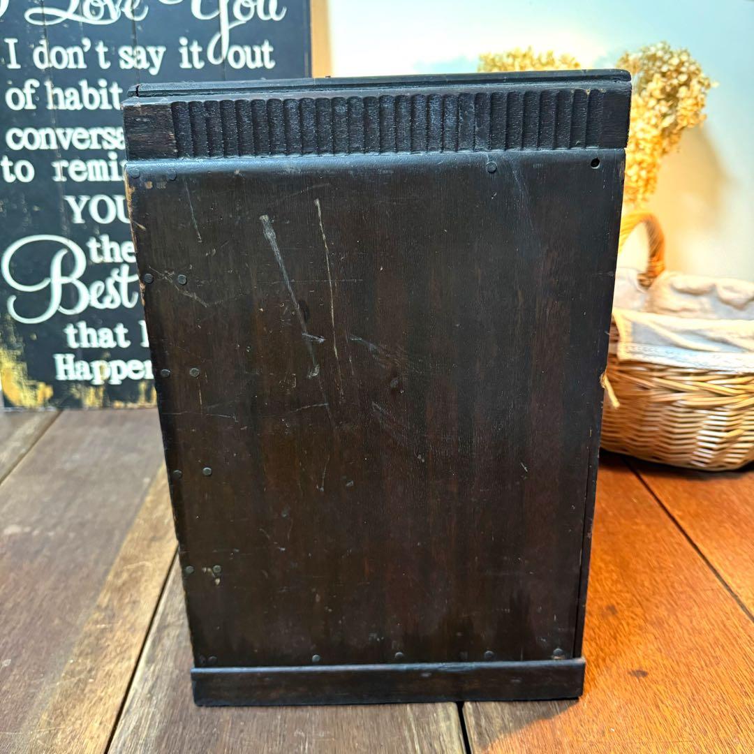 昭和　ビンテージ　雰囲気のある木製引き出し　アンティーク　レトロ　棚