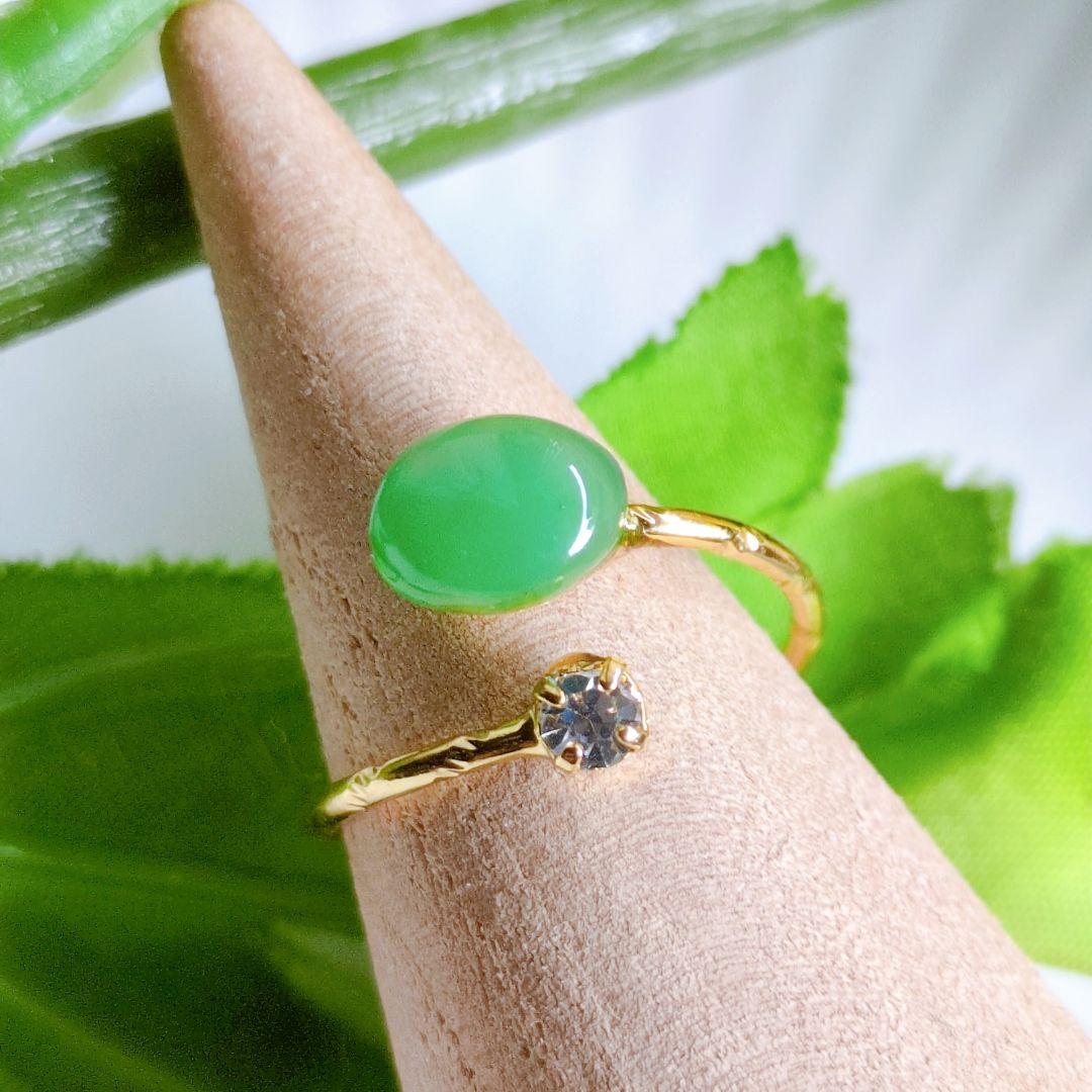 16kgpグリーンアップルな天然石翡翠樹脂コーティングフォークリング　指輪