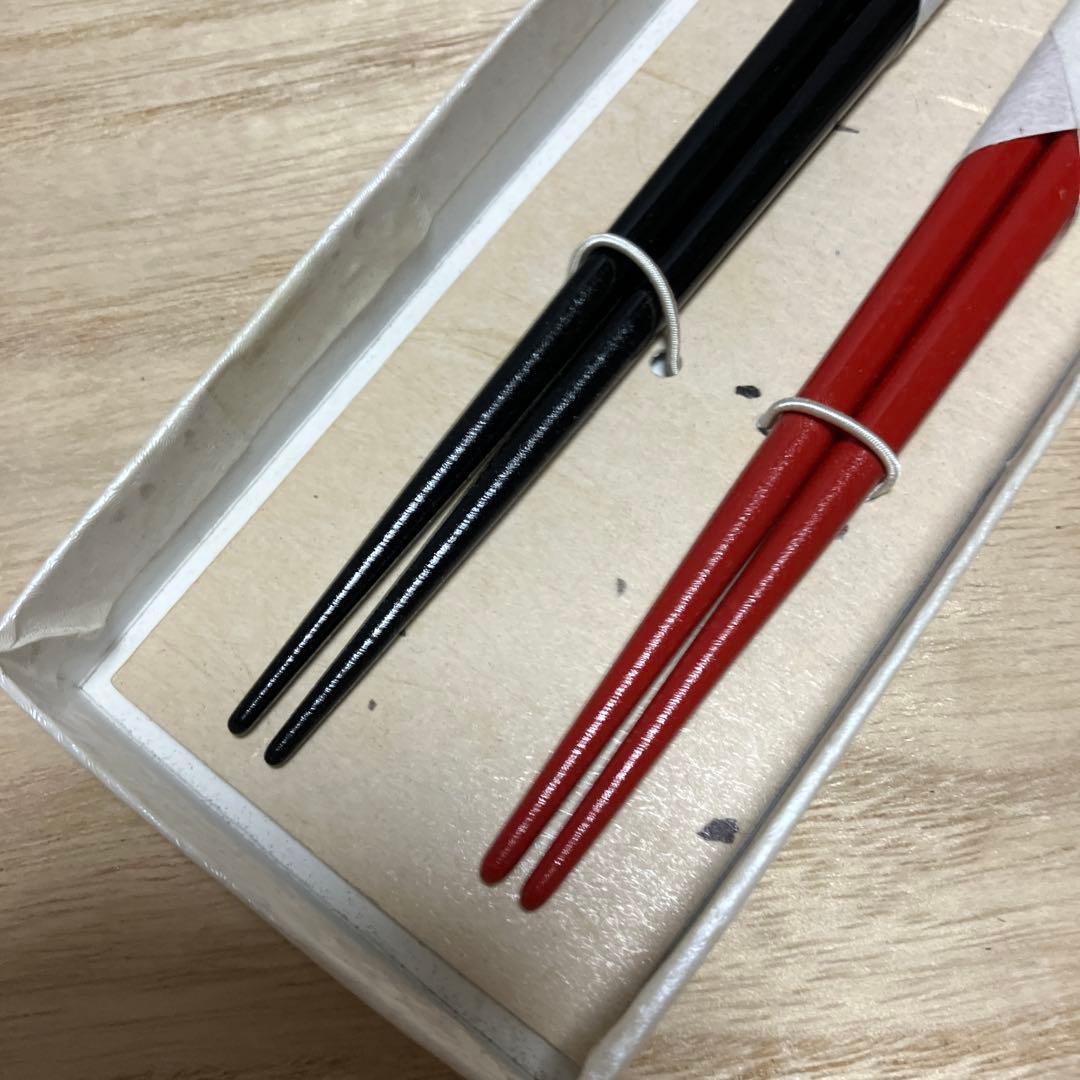 D-4 夫婦箸 セット 漆塗り 桜紋 金彩 朱 黒 箱入り ペア 新品 うるし屋