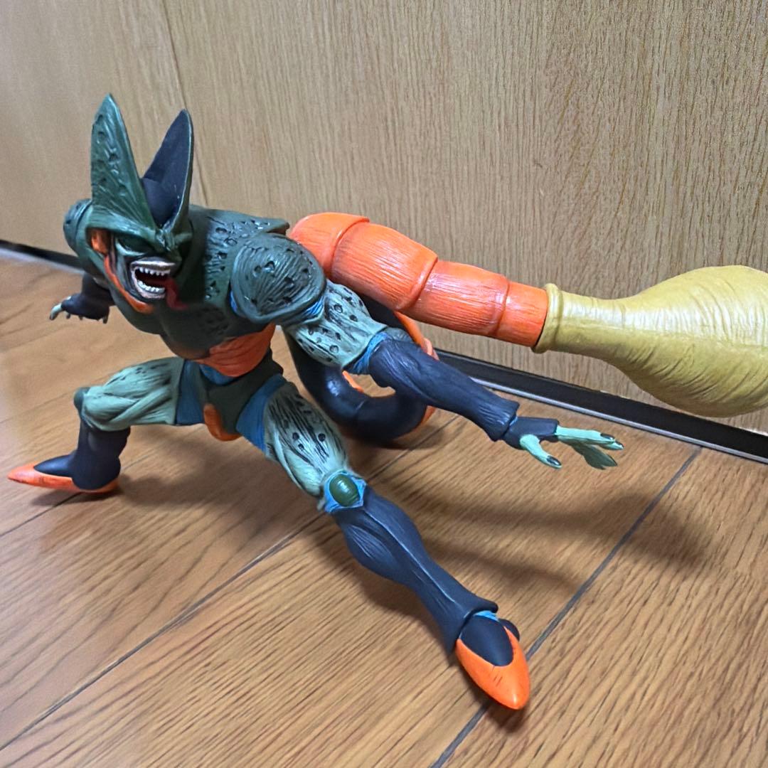 ドラゴンボール　クリーチャーズセル　１８号