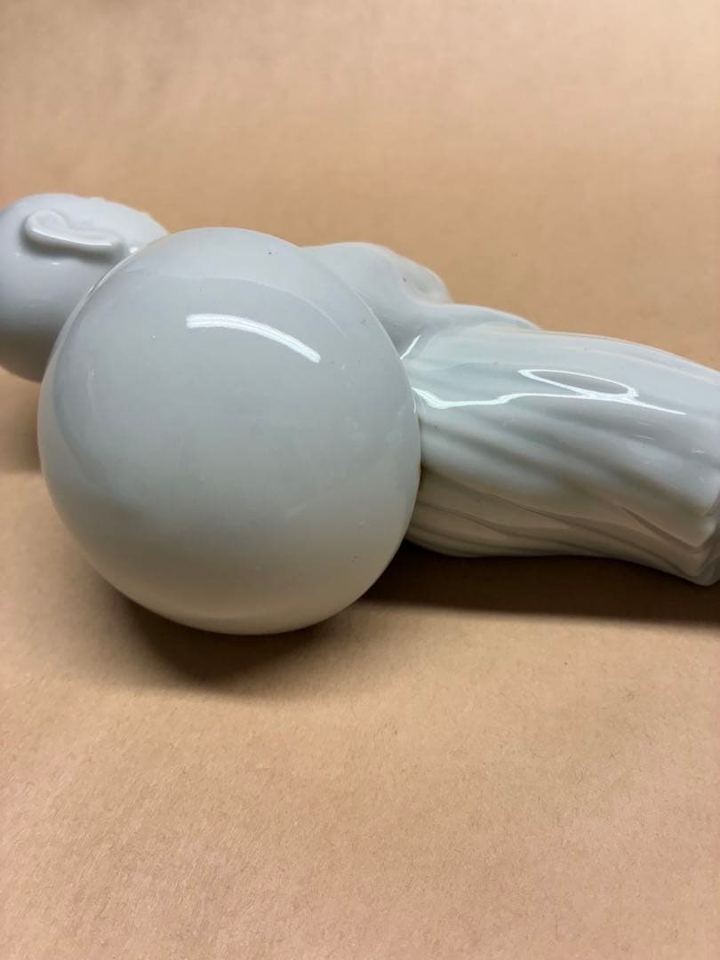 白磁　僧侶　陶器　置物