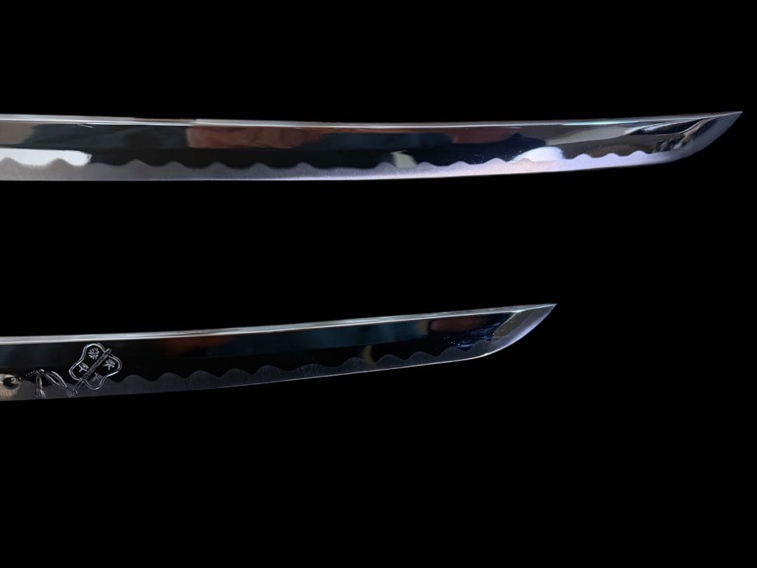 【高級鑑賞用模造刀】　蒔絵龍彫刀身大小　美品