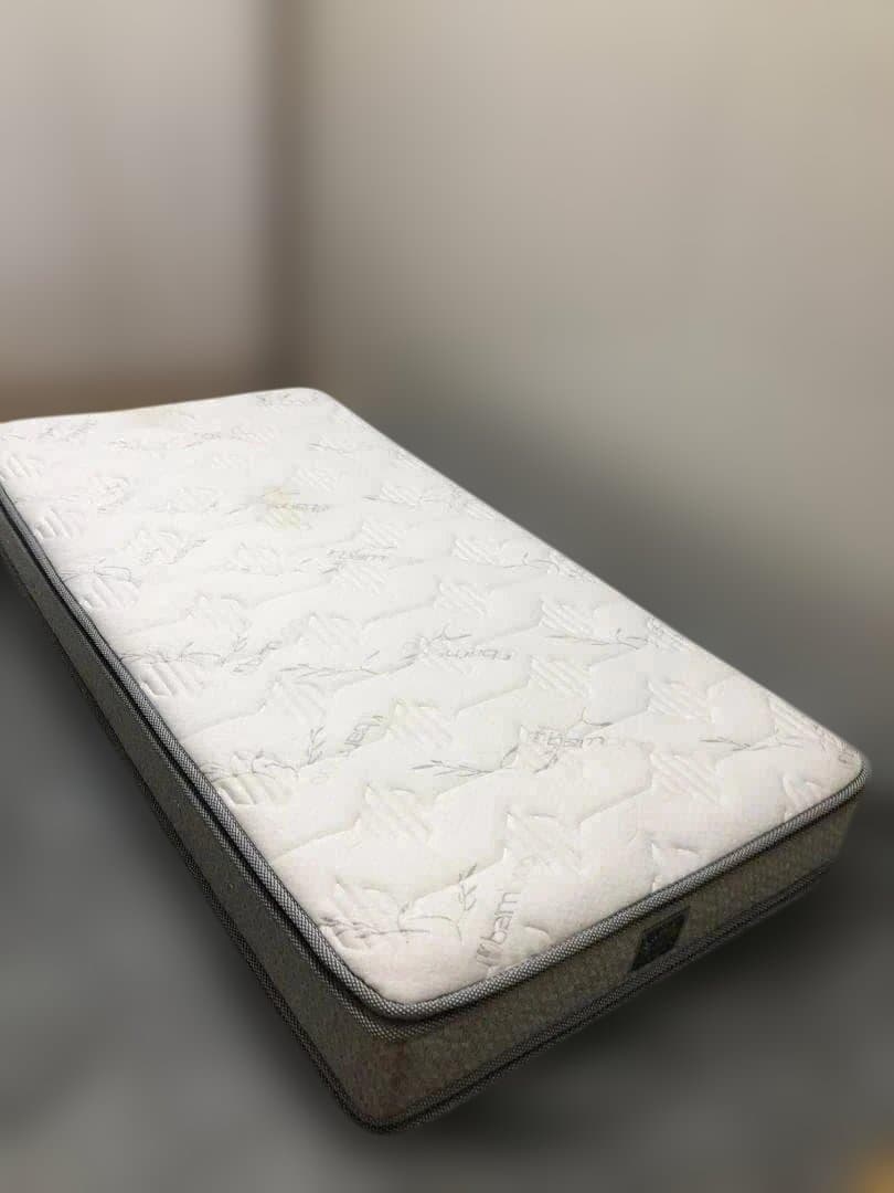 【送料無料】リビンズ オリビア 両面 ポケットコイルマットレス 251001