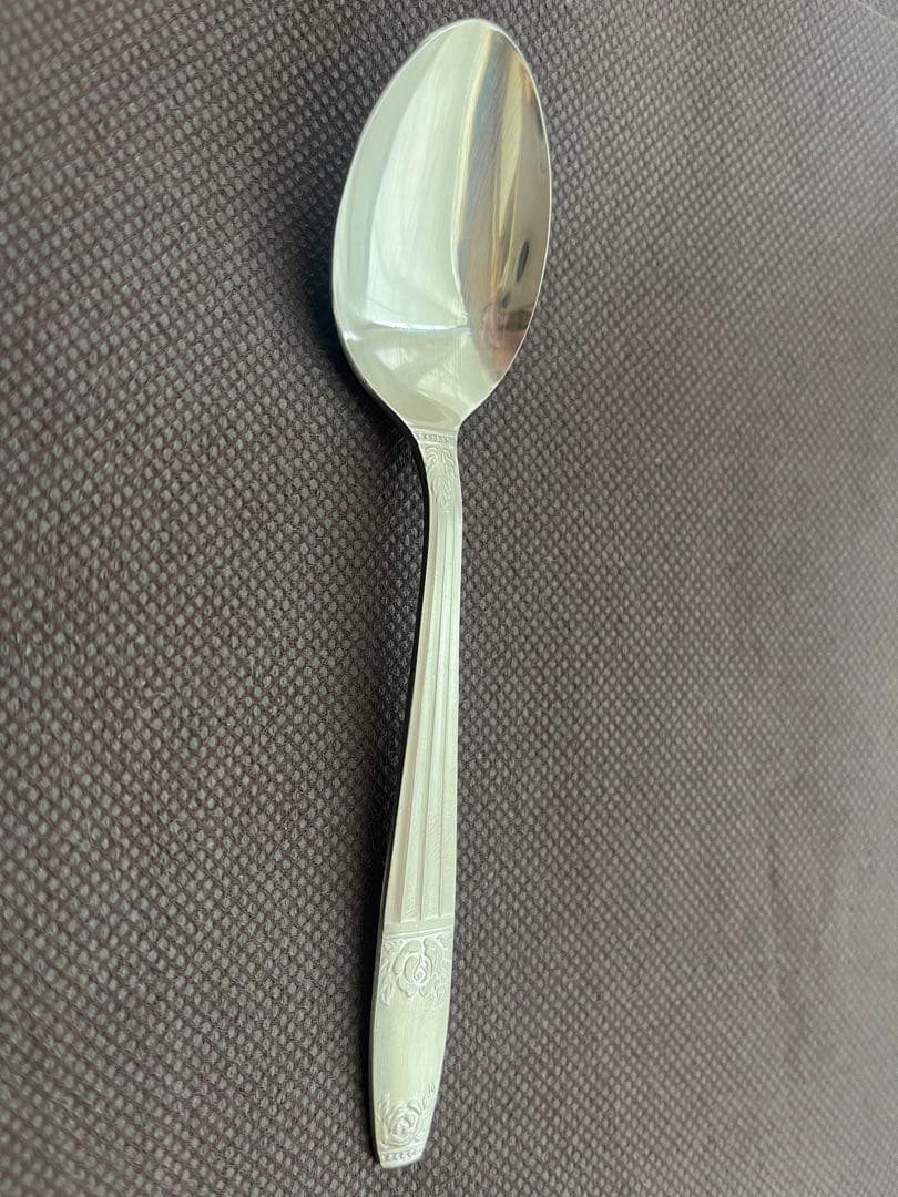 ステンレススチール カトラリーセット ナイフ フォーク スプーン【燕物産】