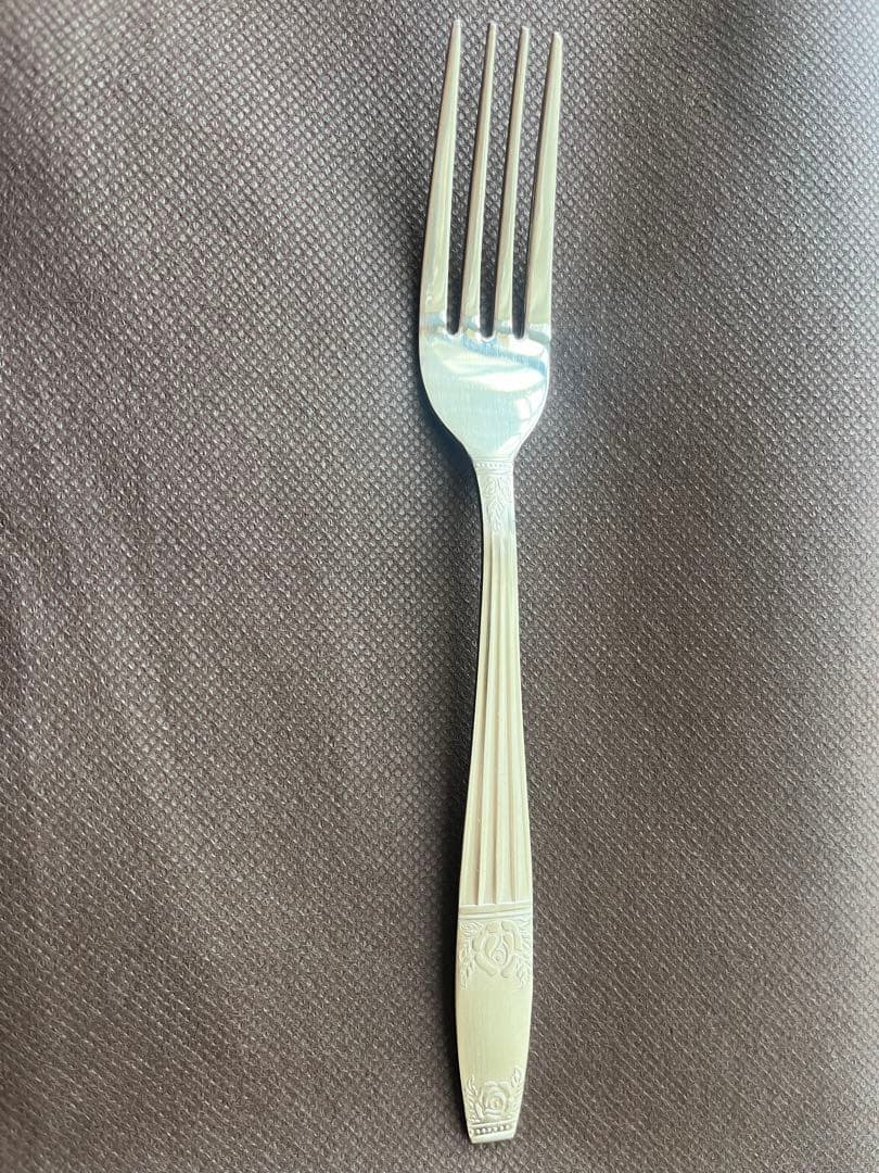 ステンレススチール カトラリーセット ナイフ フォーク スプーン【燕物産】