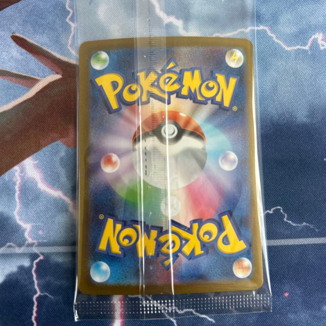 【美品】ビクティニ BWR ポケモンカード