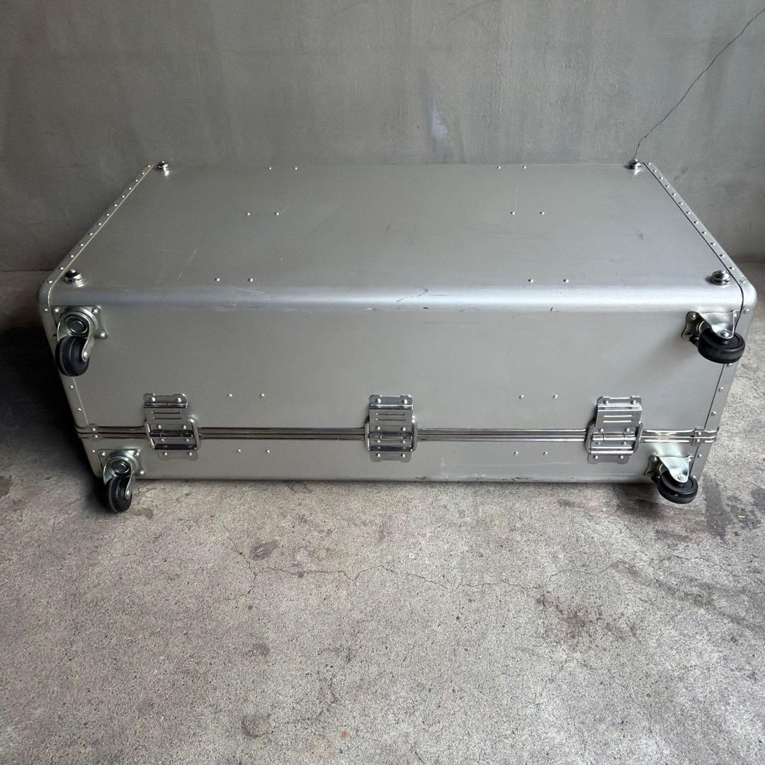 オールドヴィンテージ　アルミトランクケース　キャスター付き　鍵付き