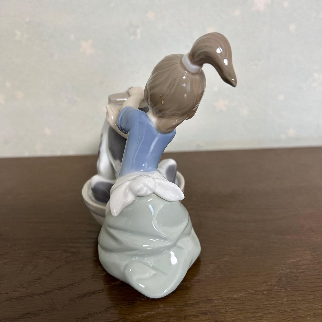 リヤドロ　犬　お風呂