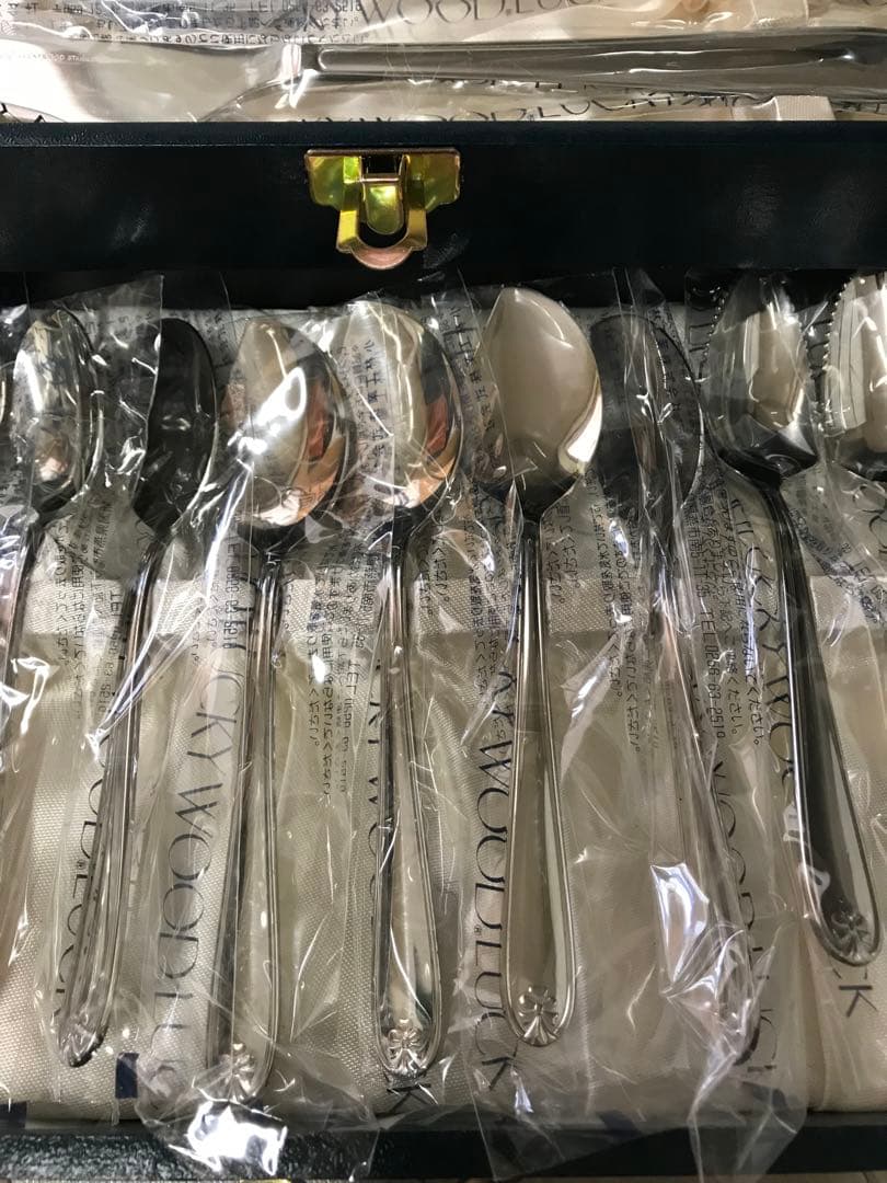 ラッキーウッド　カトラリーセットこーさん❣️