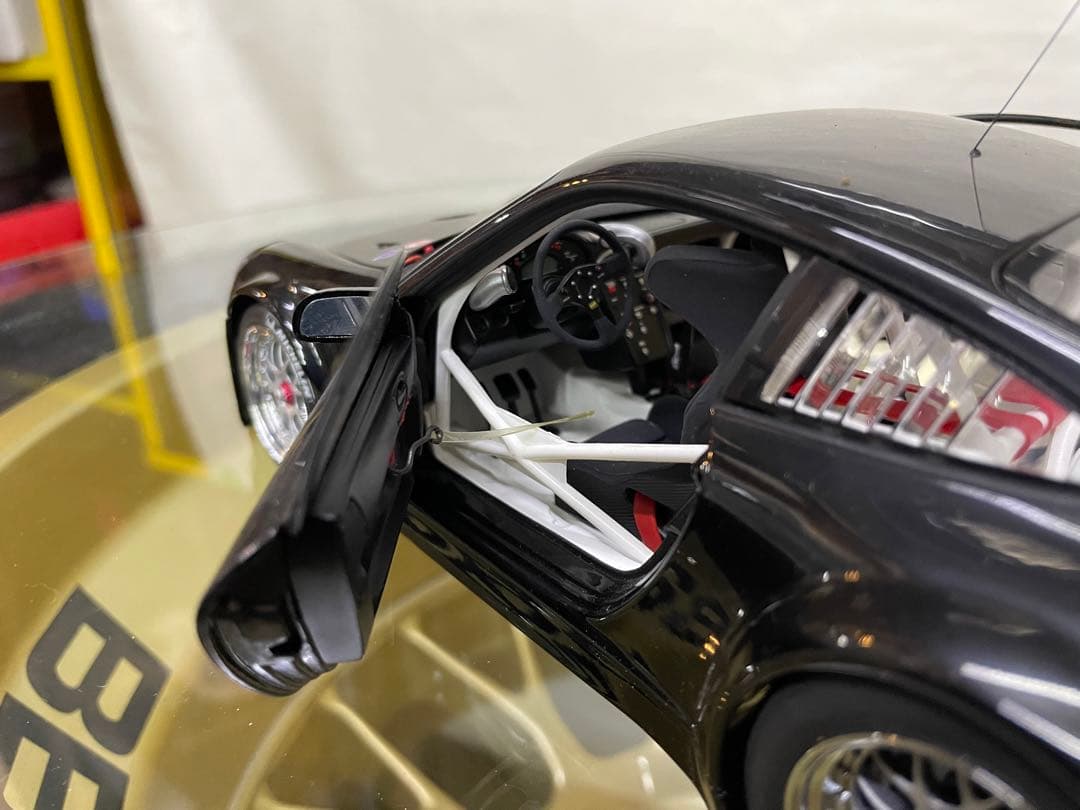 オートアート　　ポルシェ911 GT3 RSR