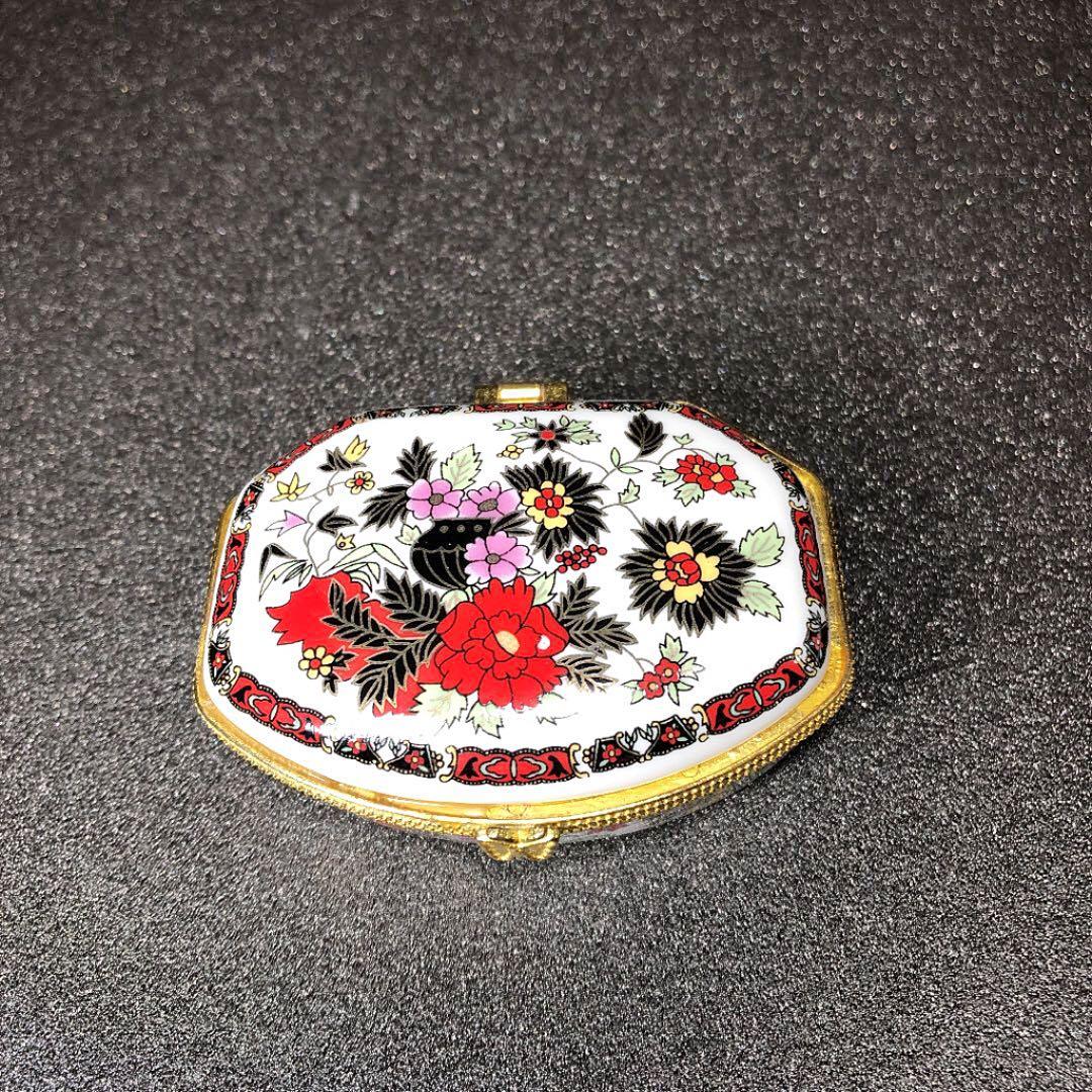 未使用品】マイセン 金彩フラワー ピルケース 小物入れ - メルカリ