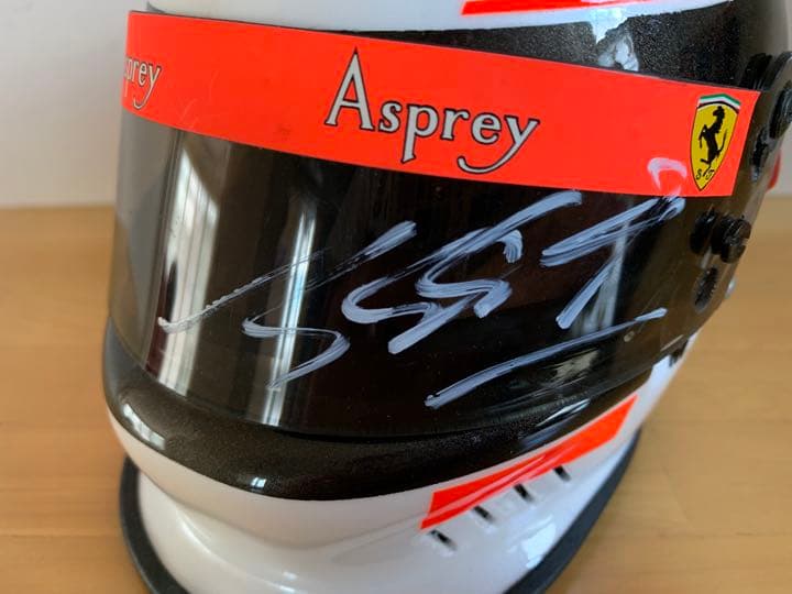 直筆サイン入り M.シューマッハ 1/2 ヘルメット 1996 BELL - メルカリ