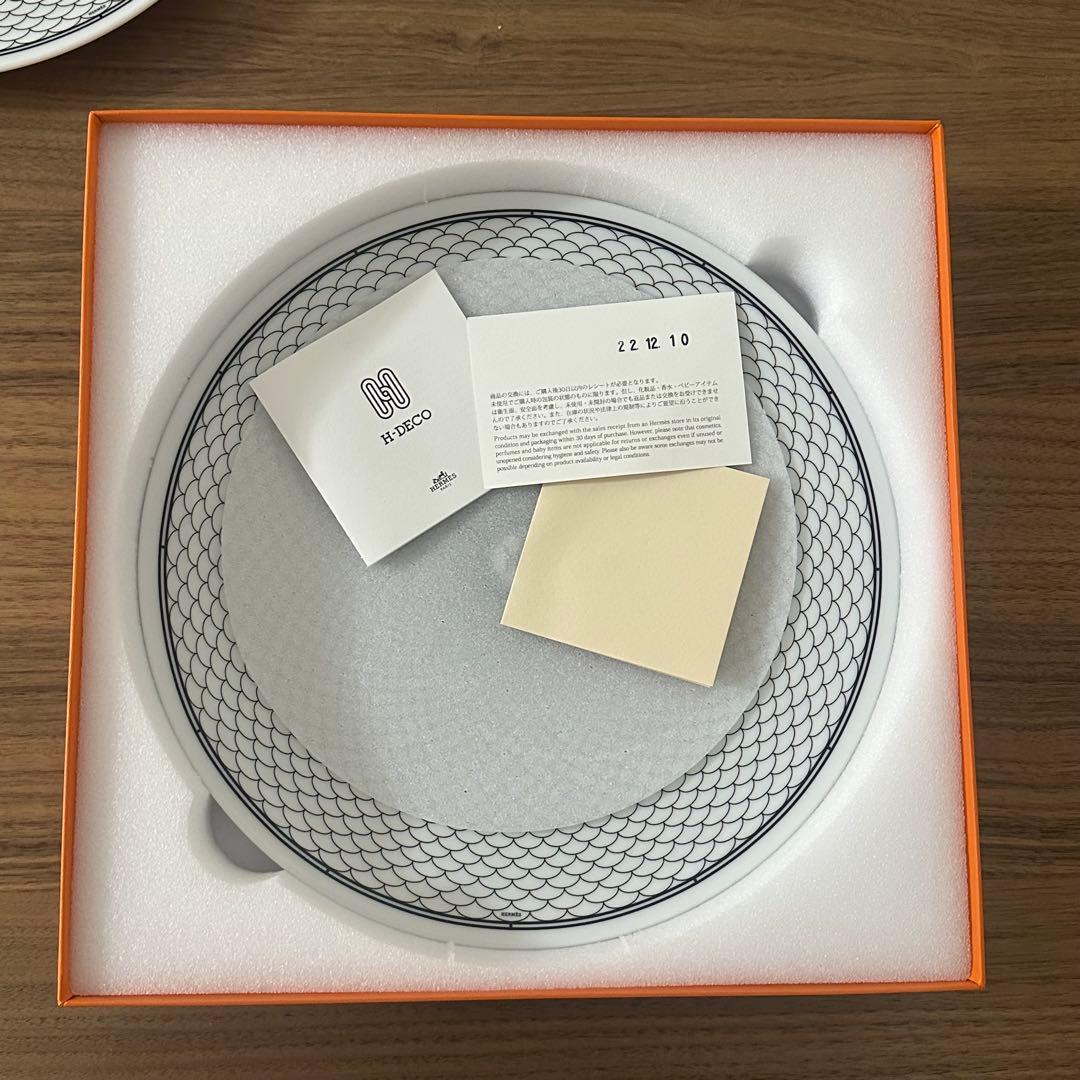 新品未使用　HERMES ディナープレート2枚〈Hデコ〉