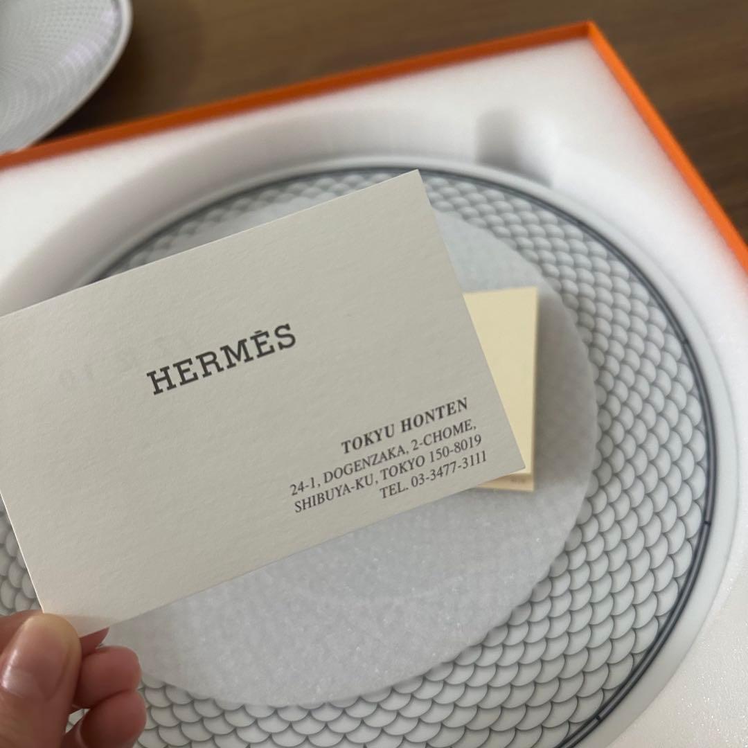 新品未使用　HERMES ディナープレート2枚〈Hデコ〉