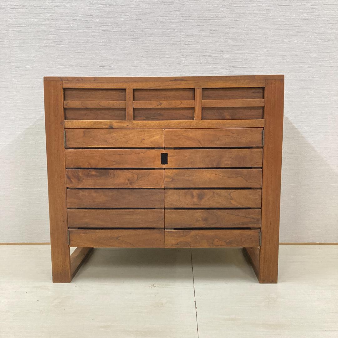 木製　キャビネット　サイドボード　収納　天然木