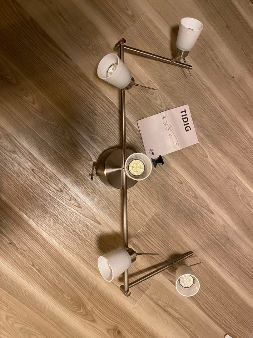 TIDIG 5灯シーリングライト　IKEA 照明 ランプ　おしゃれ　白　シルバー