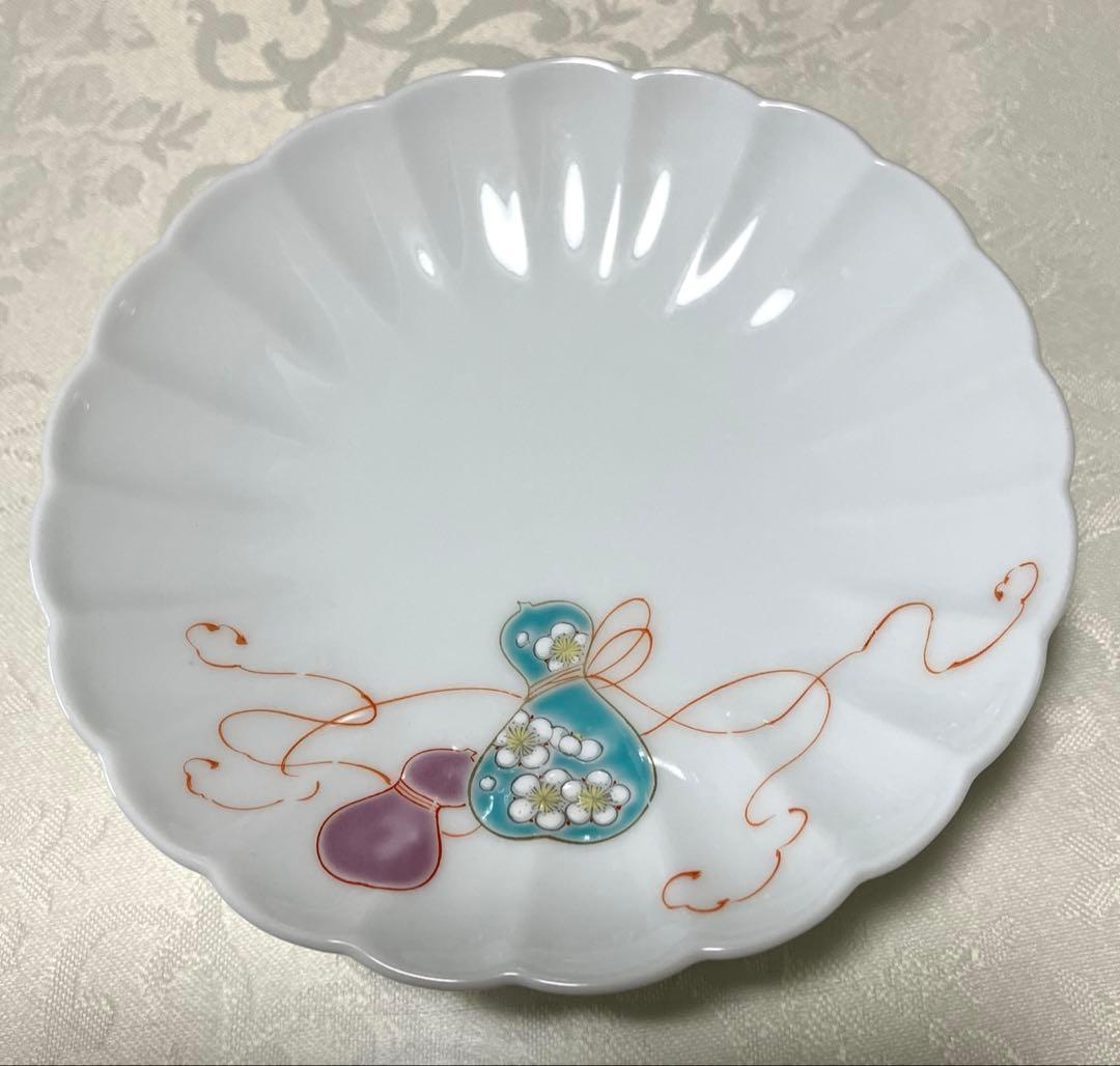 深川製磁 花ひょうたん 菊割小皿2枚 - メルカリ