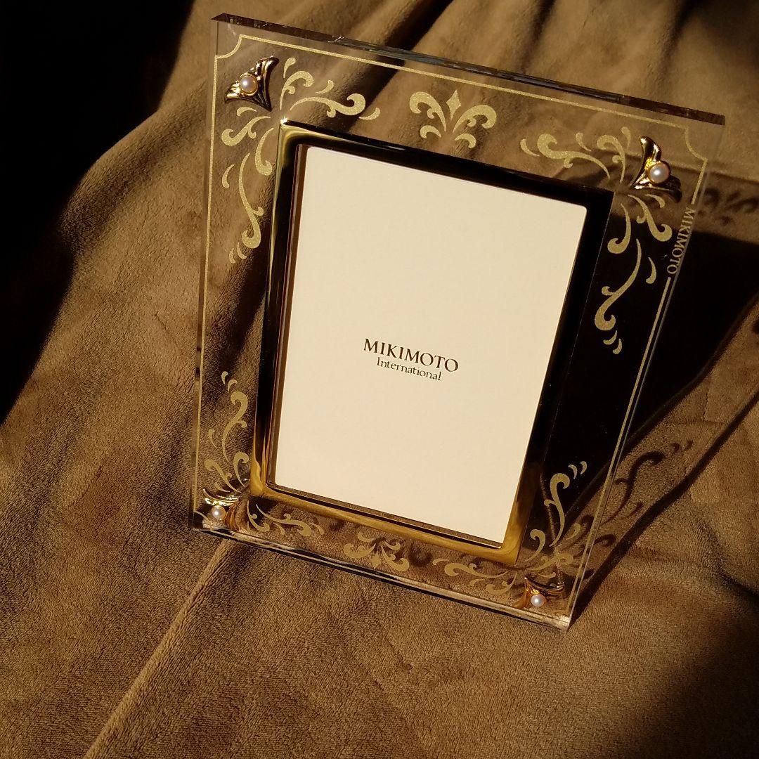 ミキモトのフォトスタンド