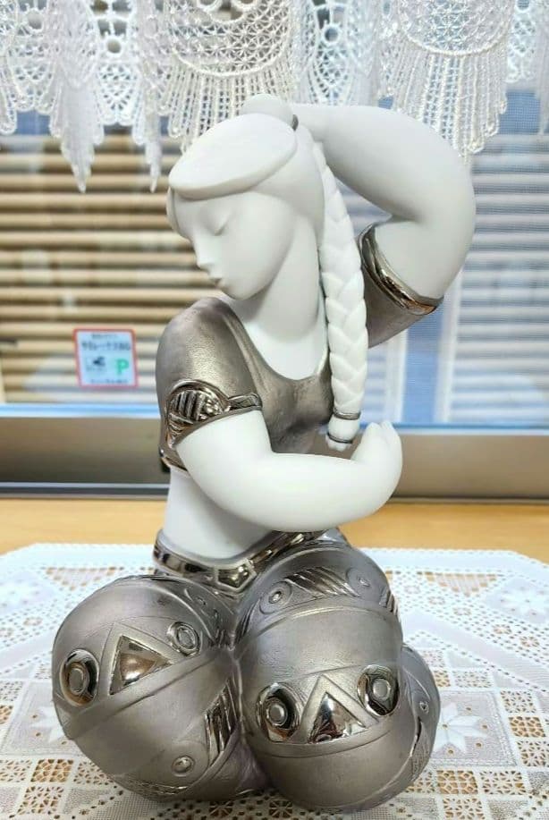 極美品 LLADRO　リヤドロ インドの美 ヤングインディアン 置物