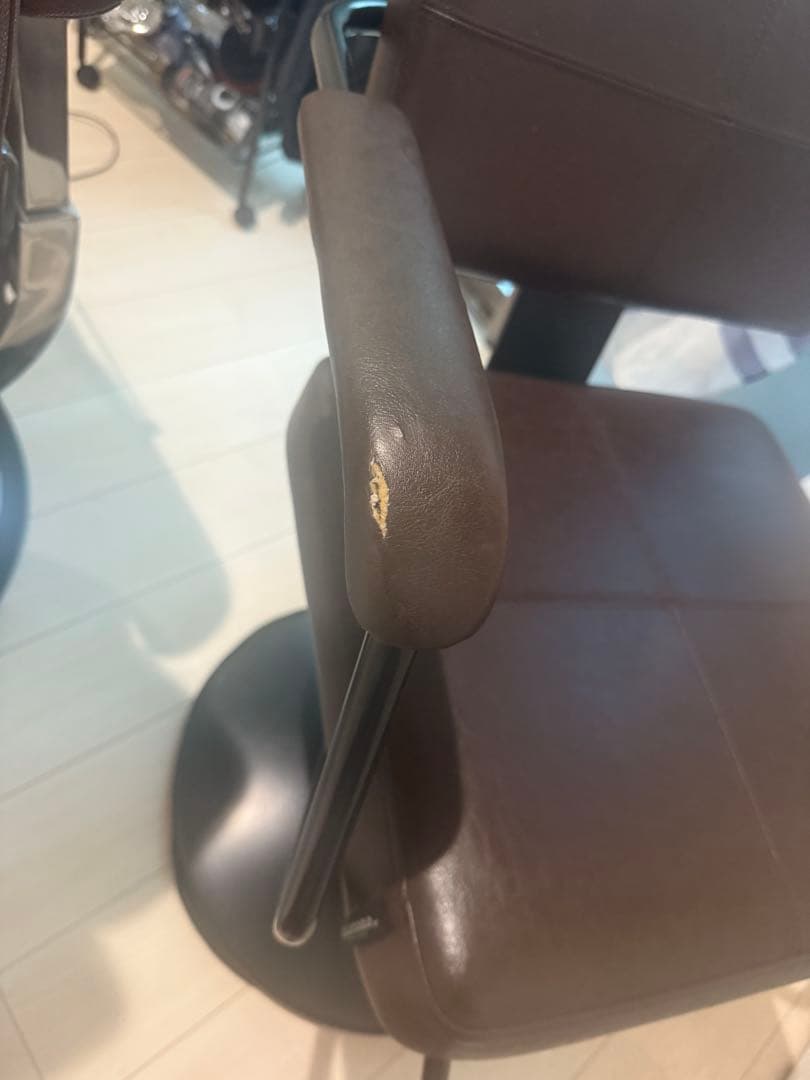 タカラベルモント　スタイリングチェアー　バーバーチェアー