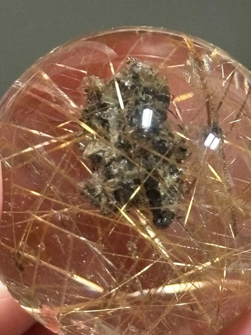 レア　タイチンルチルクォーツマイカ共生　スフィア2.78cm 透明度抜群　虹有り