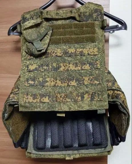 実物　ロシア軍　プレートキャリア　デジタルフローラ　タルコフ