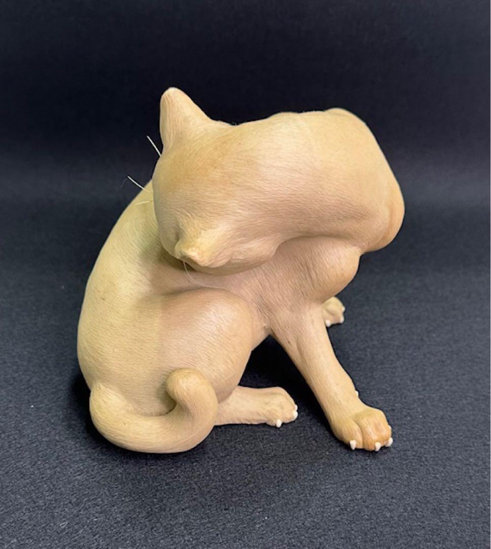 猫の陶器製焼物