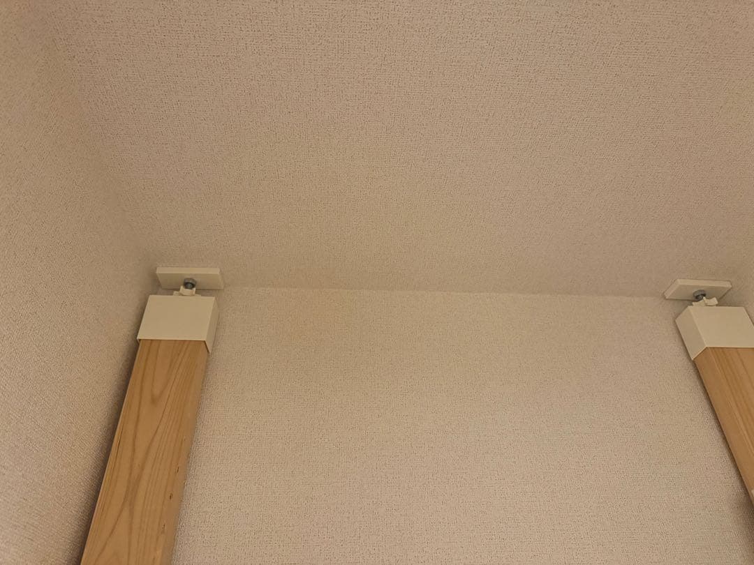 突っ張りラック　2段　パントリーラック　可動棚　何処でも取り付け可動式ラック