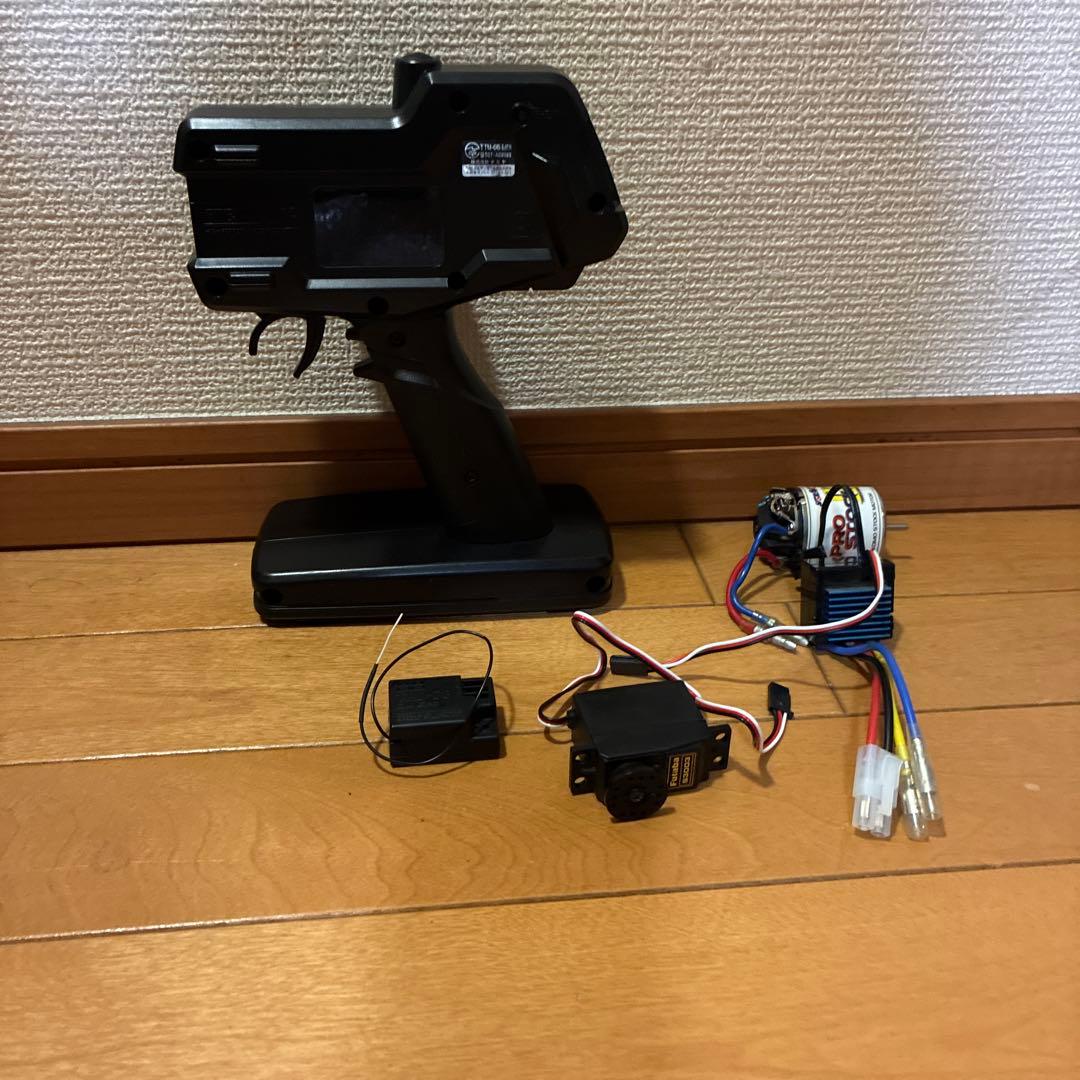 タミヤ　ファインスペック　ラジコン送信機と受信機、ESC、サーボ、モーターセット