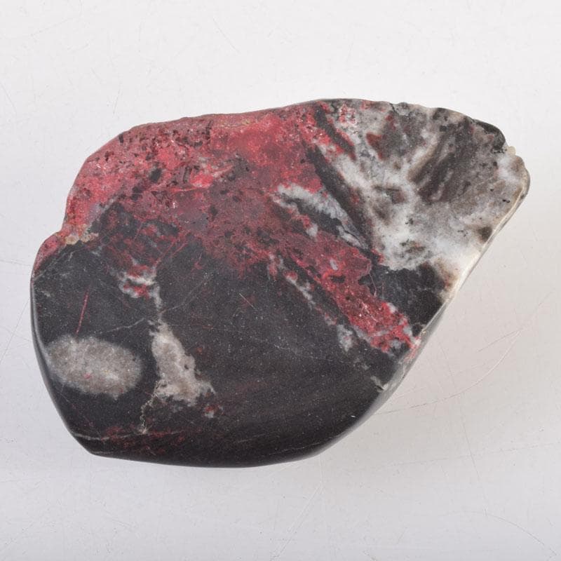 中国　玉石鶏血石彫刻　神獣　置物　唐木台付　C　9211