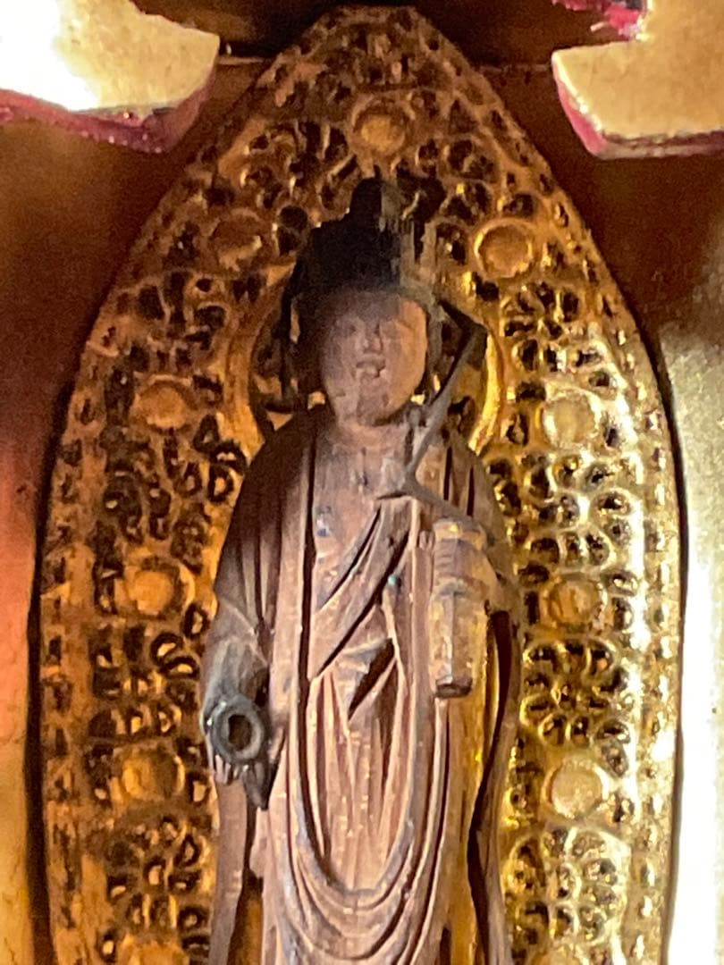 厨子入り　十一面観音菩薩立像・昭和初期の物【かなり小さな仏像となります。】