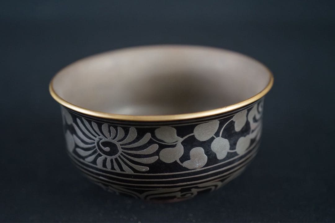 塗師 蒔絵 橘屋友七 作 時代 菊唐草 銀蒔絵 内銀地 盃洗 共箱