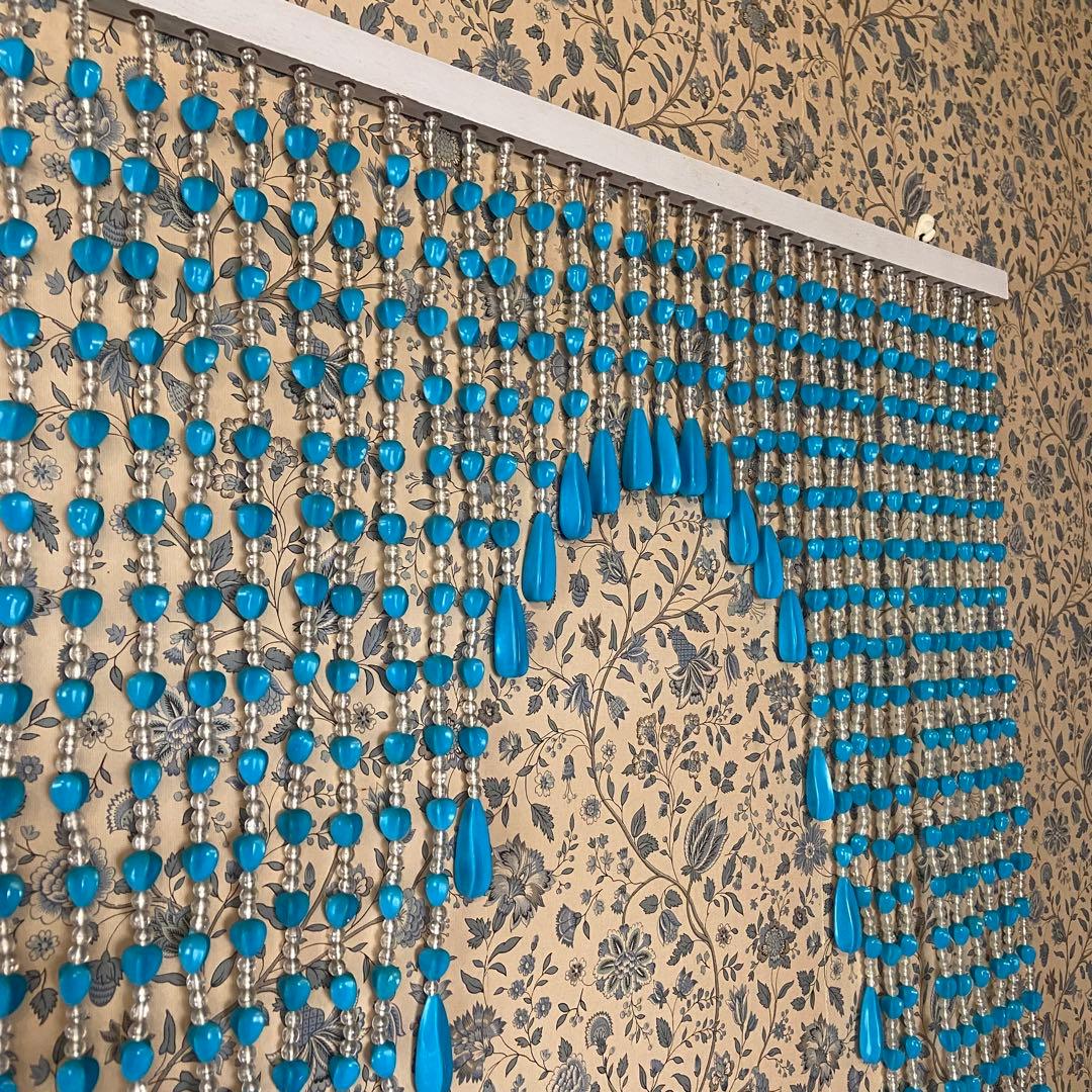 昭和レトロ ビーズのれん 当時物 レトロポップ ブルー - メルカリ