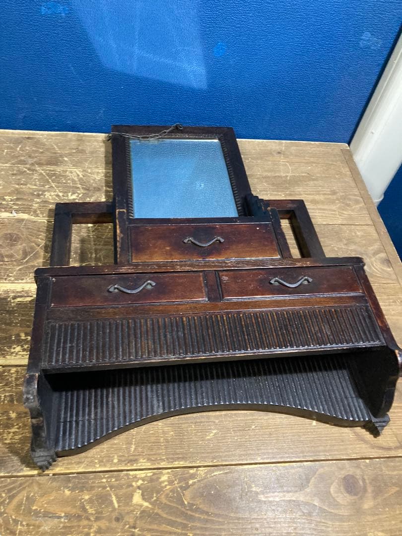 A 壁掛けインテリア　レトロ　ヴィンテージ　壁掛けミラー　アンティーク調　鏡