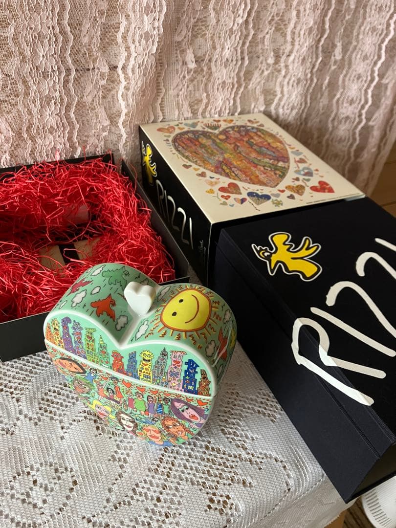 ジェームスリジィRizzoli ハート型陶器ボックス