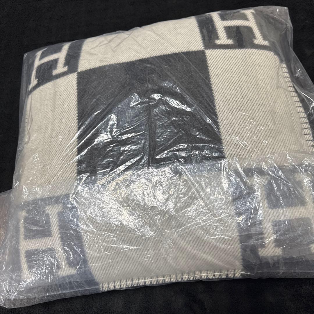 【HERMES】クッション《アヴァロン》PM +毛布セット(nisikawa)