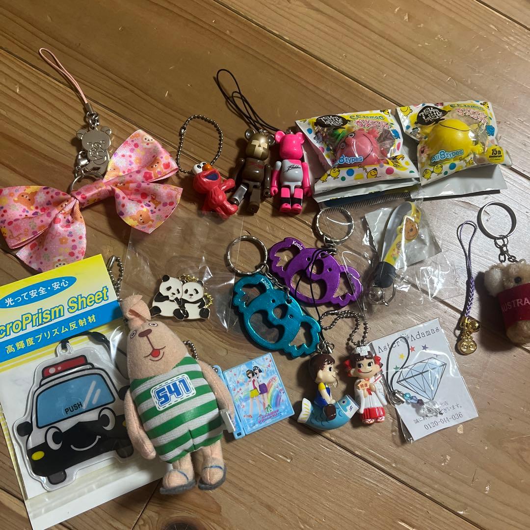 平成レトロ キャラクター まとめ売り ストラップ キーホルダー - メルカリ