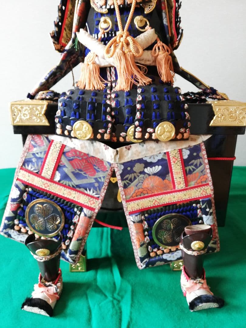 ❮秀月❯ 徳川家康公五月人形 鎧兜飾りセット(分割1/2)