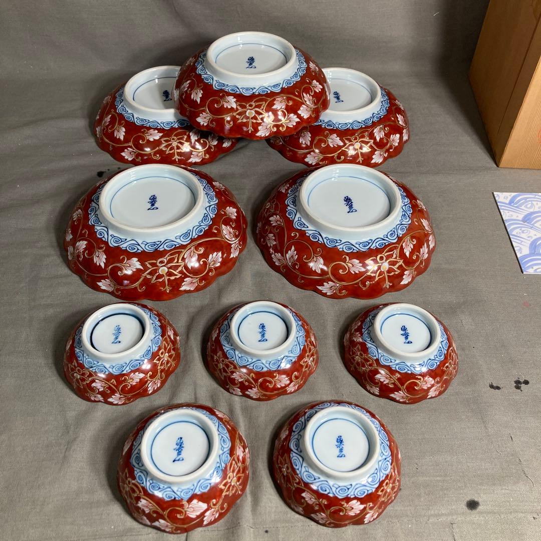 【源右衛門】古伊万里の伝統　日本の銘窯　源右衛門作　赤濃菊唐草文　向付大小十客揃