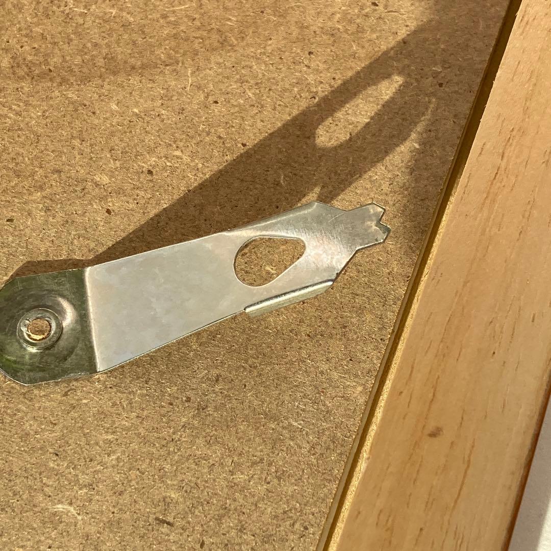 ハワイで購入した40×32センチのウッド額縁。2枚セットで